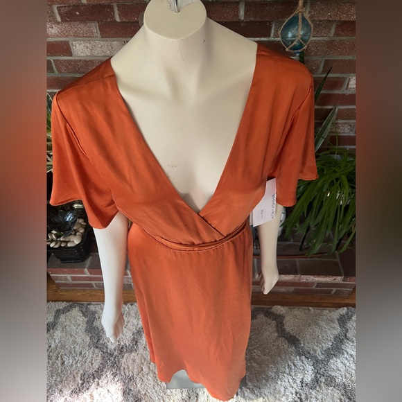 Whimsy+Row NWT Burnt Orange Lola Satin Wrap Midi - Picture 4 of 10